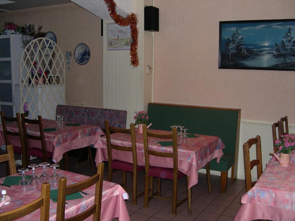 Hotel Restaurant De La Poste A Gérardmer Buitenkant foto