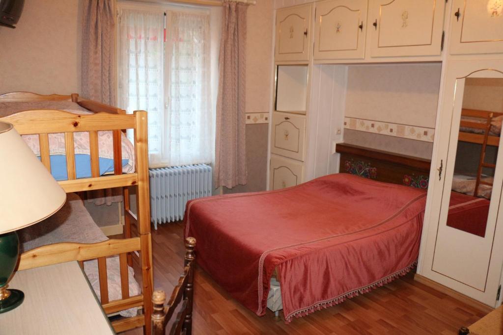 Hotel Restaurant De La Poste A Gérardmer Kamer foto